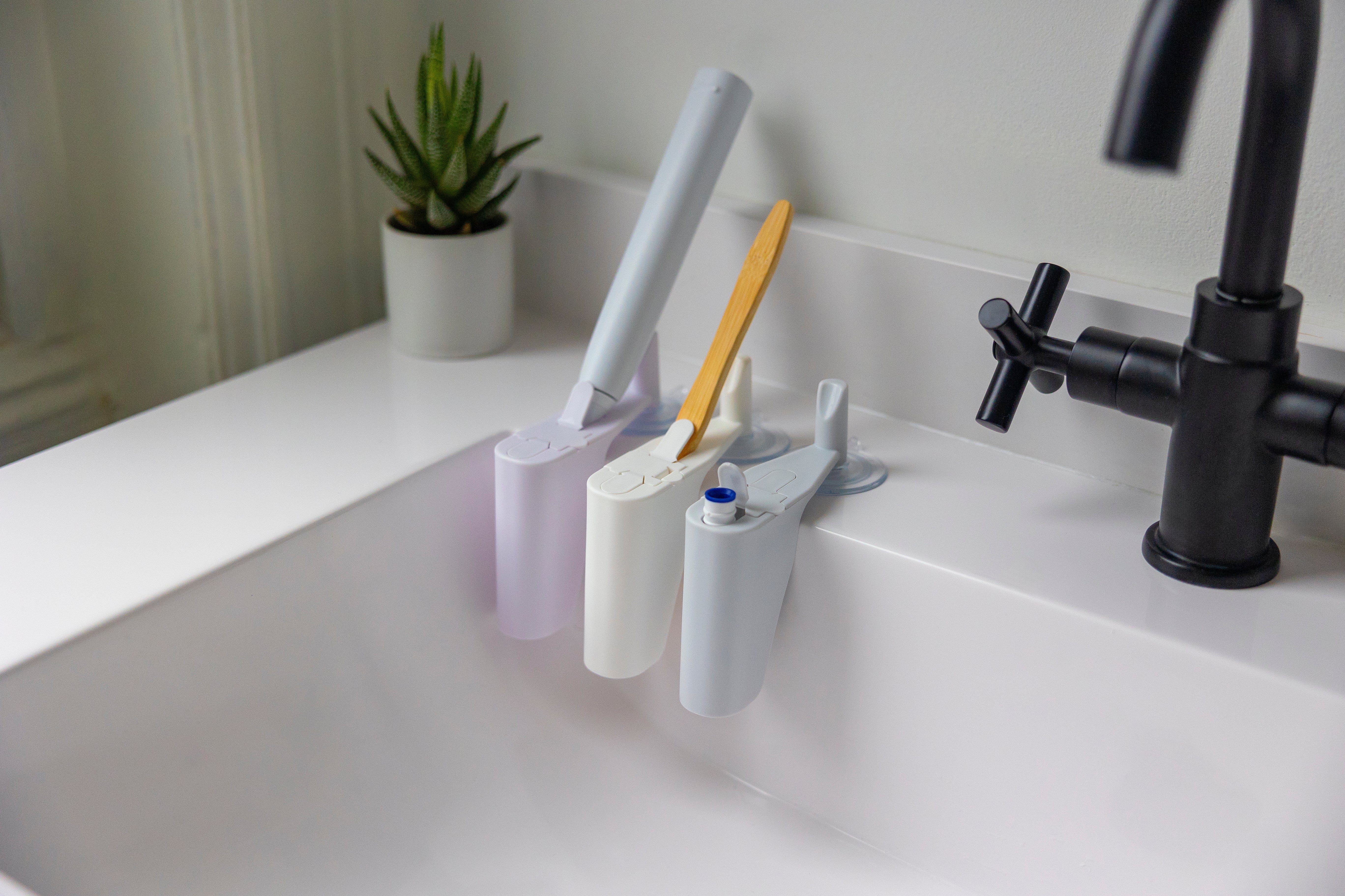 What Makes a Good Electric Toothbrush Holder