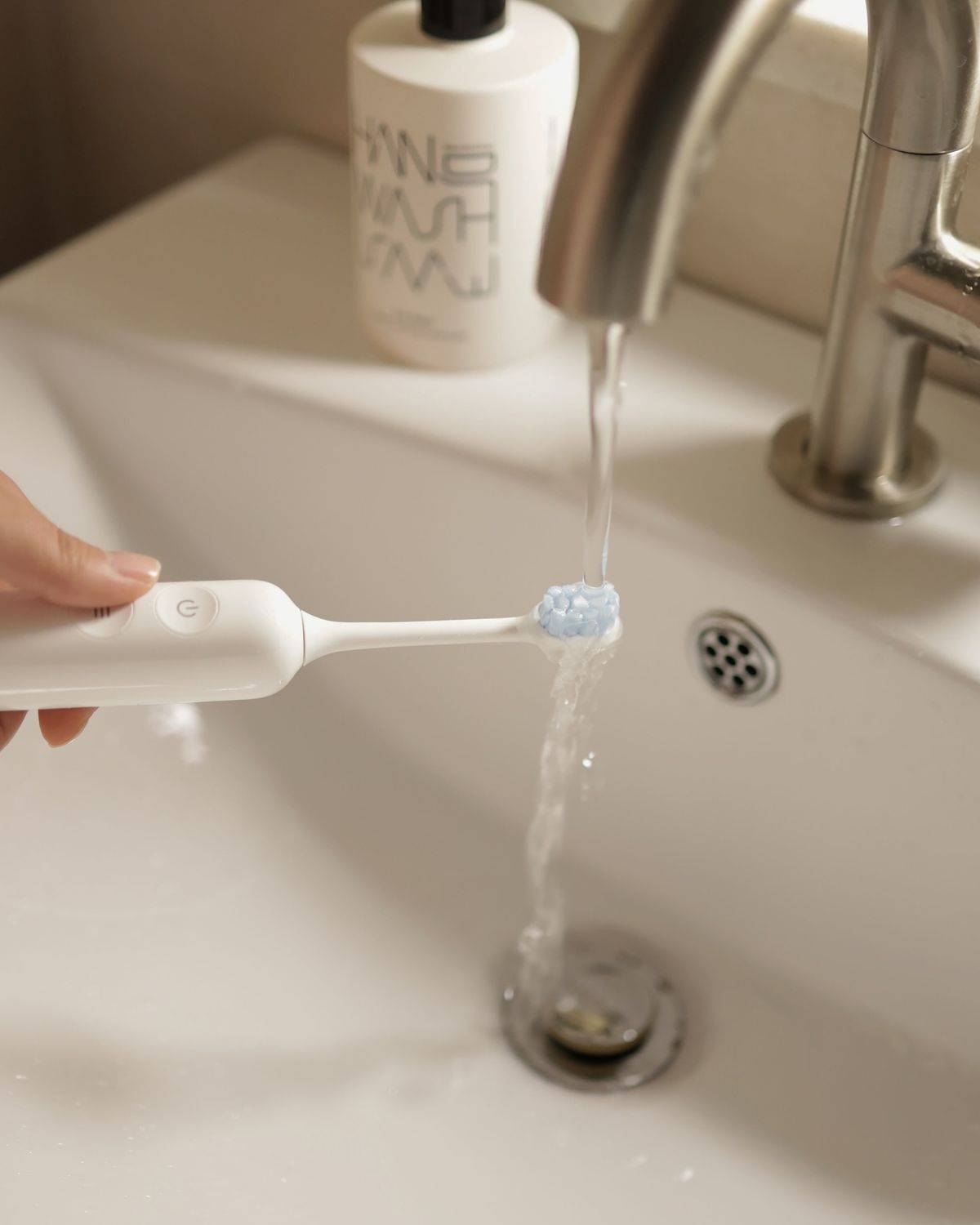 Why Electric Toothbrush Bases Get Dirty (and What Actually Helps)