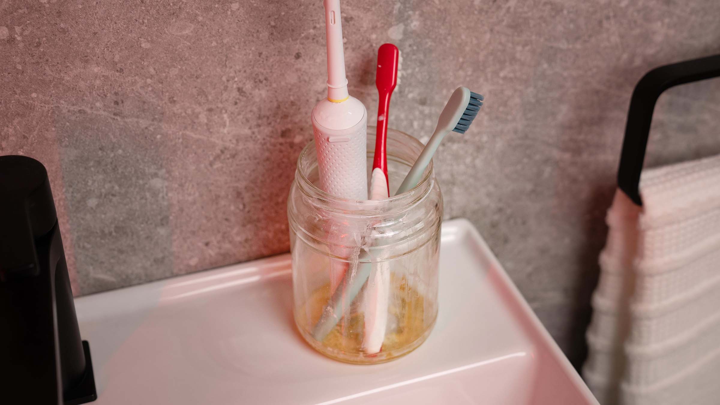 Why Do Toothbrush Holders Get Moldy?